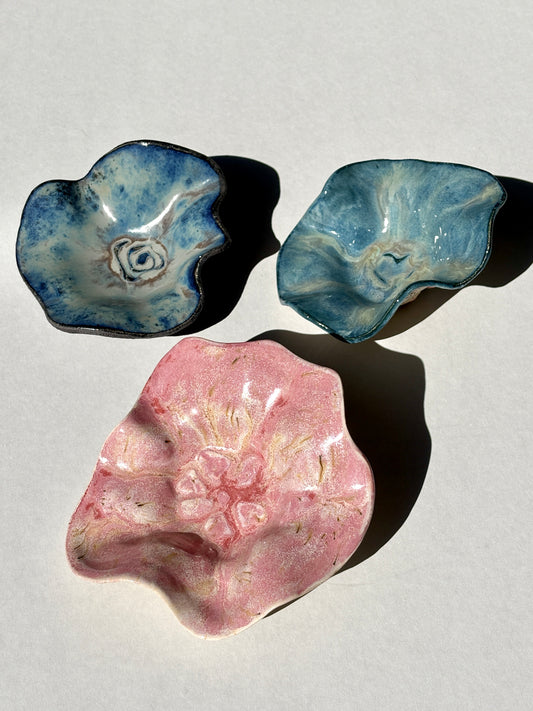 -- Wavy Bowls and Trinket Dishes --